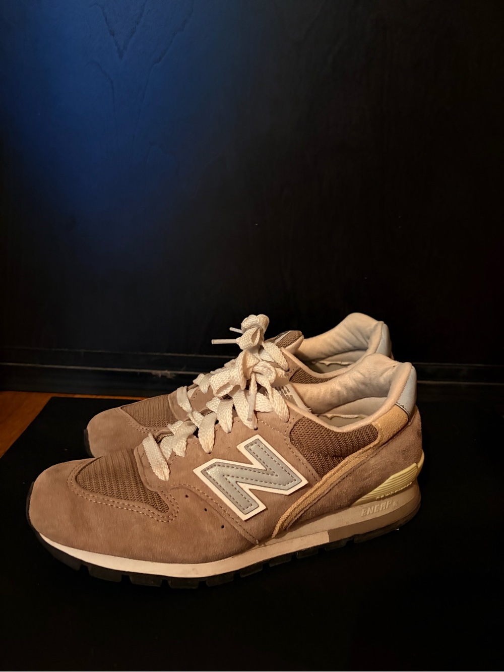 New Balance Unisex Made in USA 996 Sneakers